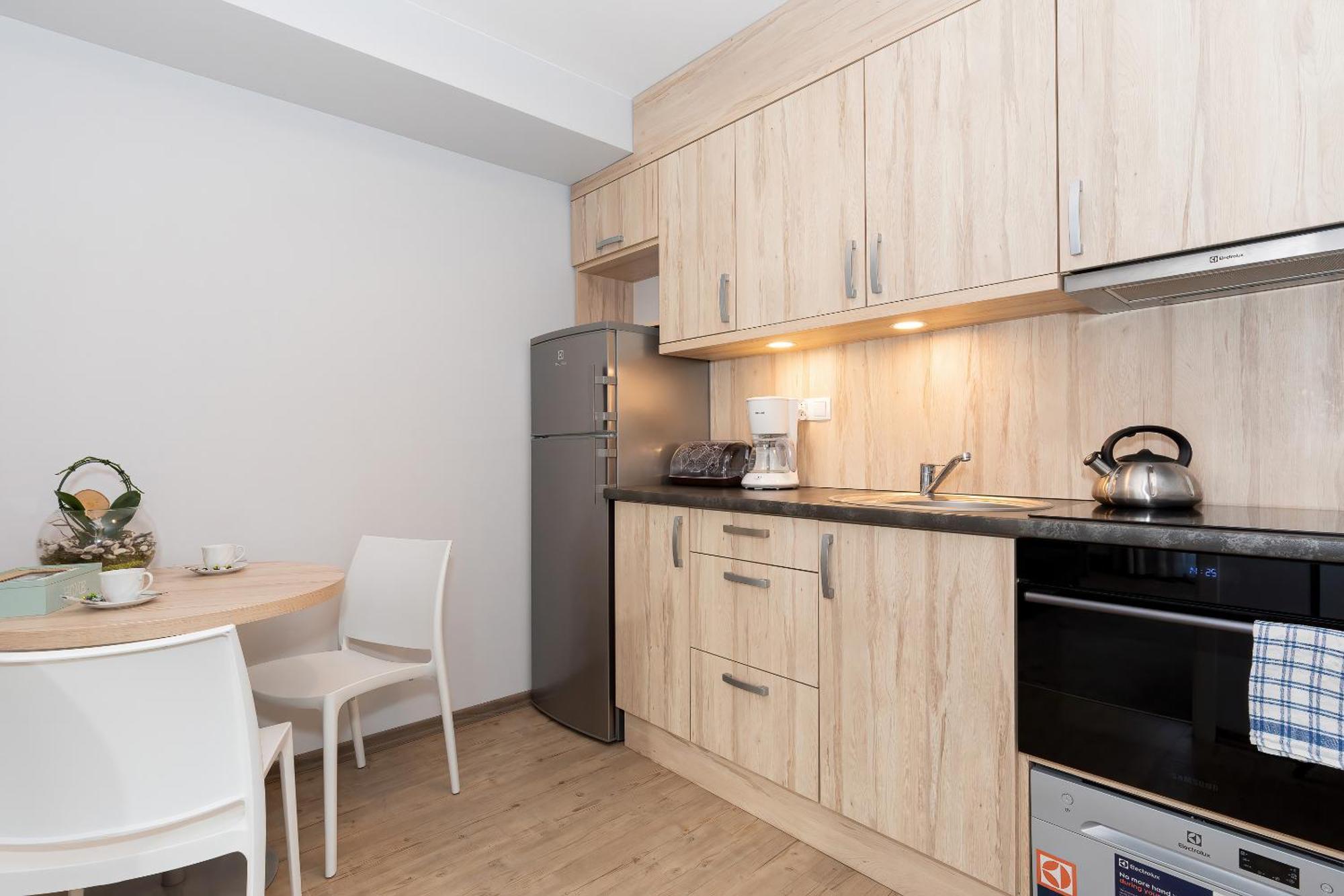 Apartamenty Angela ポビエロボ エクステリア 写真